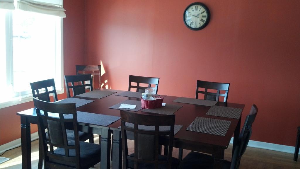 Exploits Inn And Suites Botwood Eksteriør billede